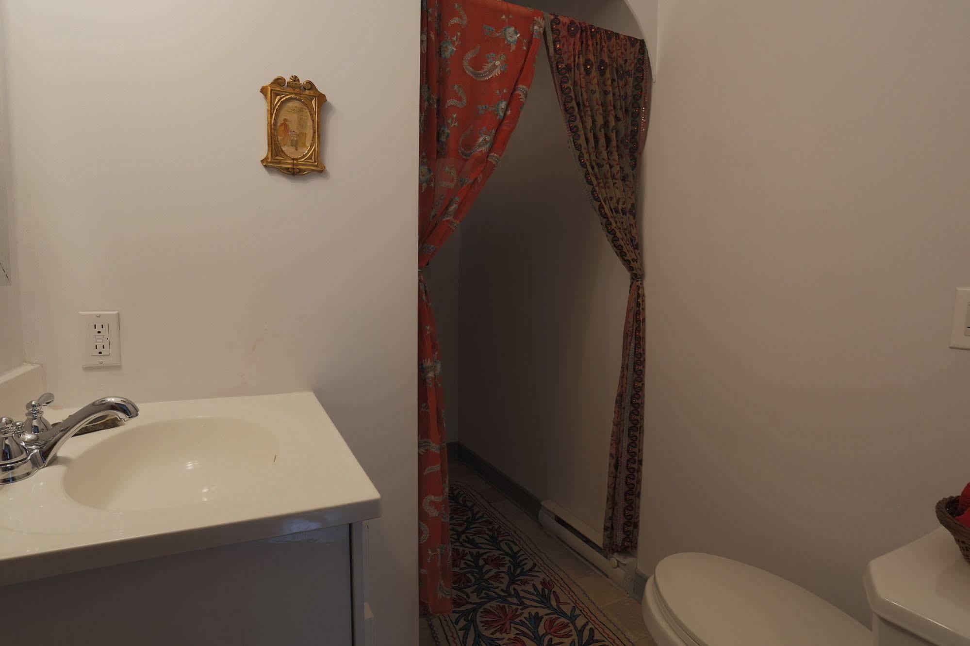 Meems Elliston B&B Екстер'єр фото